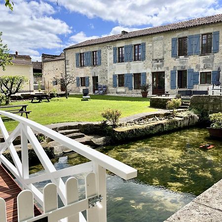 Вілла Petit Moulin De Veillard Bourg-Charente Екстер'єр фото