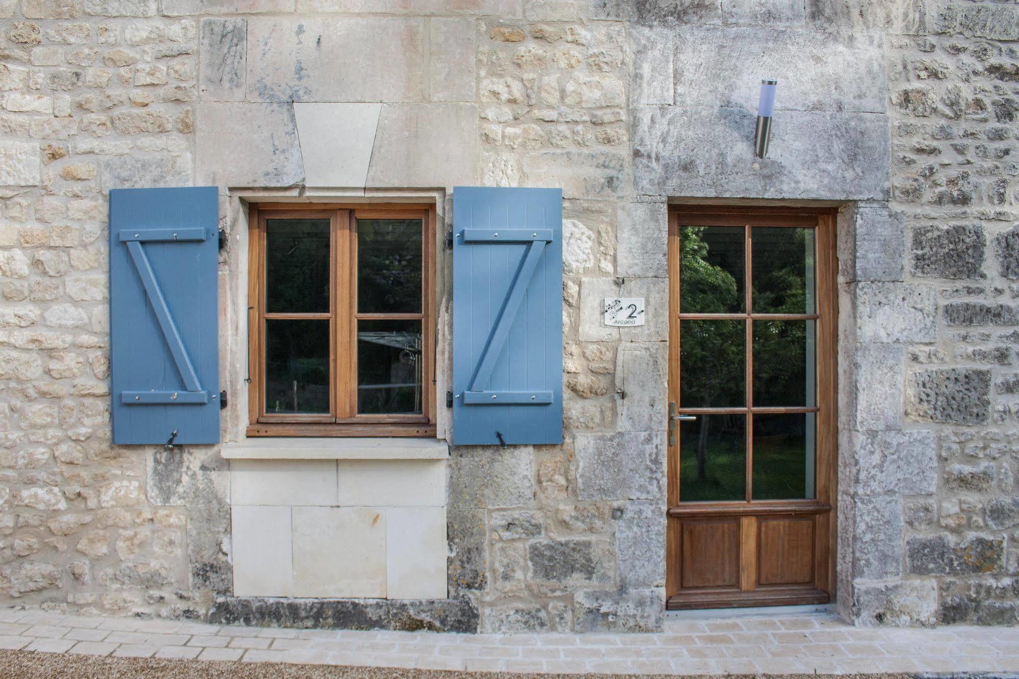 Вілла Petit Moulin De Veillard Bourg-Charente Екстер'єр фото